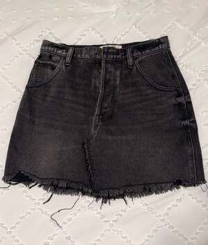 We The Free Free People Brea Cutoff Denim Mini Skirt Faded Black Sz 27
